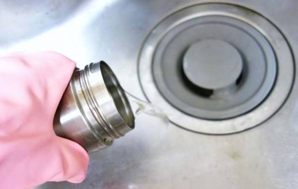 洗いにくい水筒の底　１００均のアレを入れるだけで…？