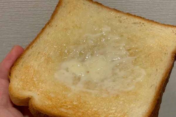 生クリームをひたすら振ると？　明治の方法に「楽しい」