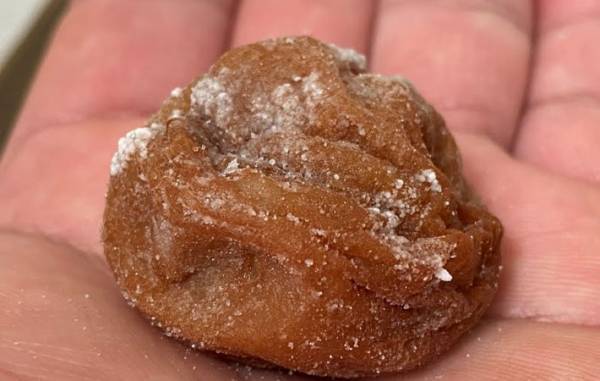 「お湯をかけてみて！」　梅干しに白い粉が付いていたら…？