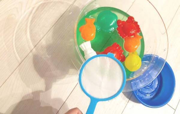 セリアで見つけた『夏祭りのアレ』　４歳児に渡したら…「人命救助！」