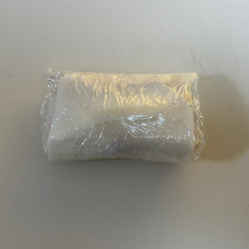 春巻きの皮で包んでから…　揚げビスケットサンドに「アレにそっくり」