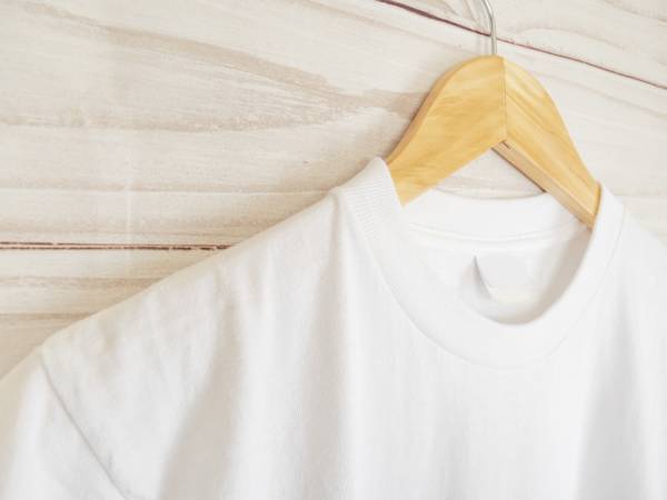 よれた襟を復活させる方法　あるものを使うと「簡単すぎた」