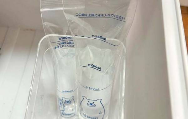 ダイソーで買った『長い袋』　使い道に「夏に最高」「ずっとキンキン」