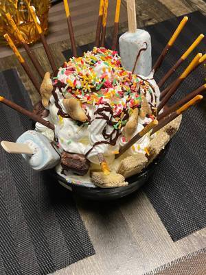 「何これ！？」「最高」　手作りの誕生日ケーキに『６万いいね』