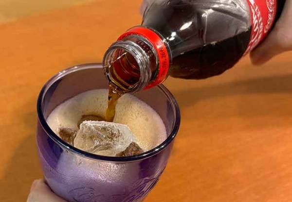 『コカ・コーラ』のおいしい飲み方が？　公式情報に「求めていた」