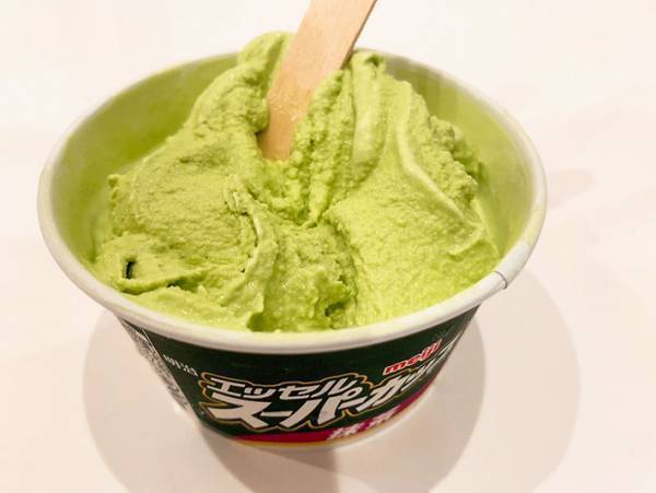 『スーパーカップ』を用意して！　明治が考えるシェイク作りに「天才かよ」