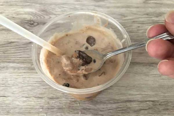 アイスコーヒーに『アレ』をのせる！　社員考案レシピが格別のおいしさ！