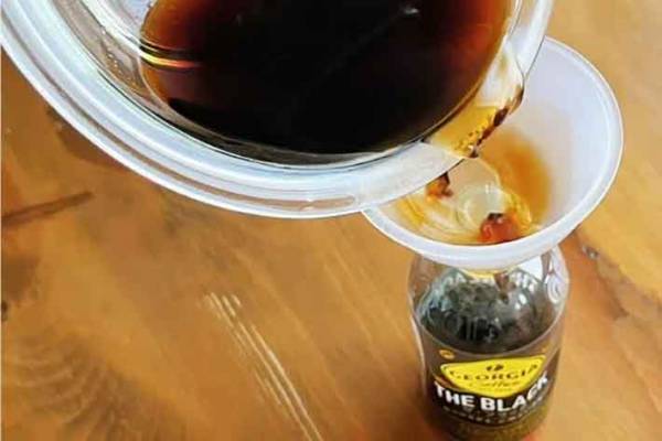 コーヒーゼリーをアレで？　料理研究家のレシピに「すごいアイディア」「これは、お手軽」