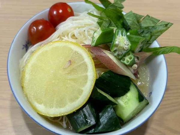 めんつゆにアレを混ぜると？　そうめんのレシピに「さわやかぁ」「夏にピッタリ！」
