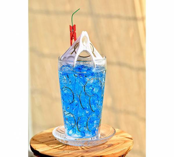 「そうやって作るんだ！」　あるクリームソーダの作り方に「座布団１枚」