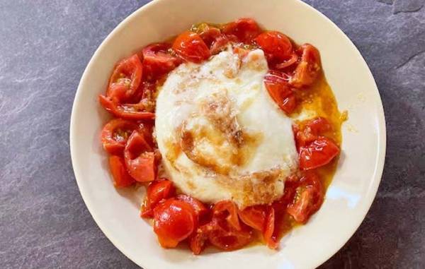 「トッピングじゃない」　モッツアレラチーズの『別の食べ方』が簡単で贅沢！