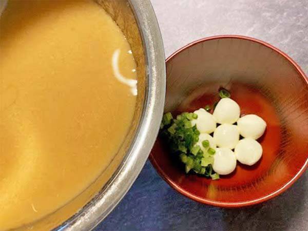 ワカメと豆腐はもう飽きた！　代わりにアレを入れたら…「驚いてしまった」
