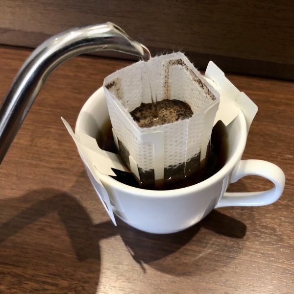 ドリップバッグコーヒーの正しい淹れ方　UCCによると…　「知らなかった！」