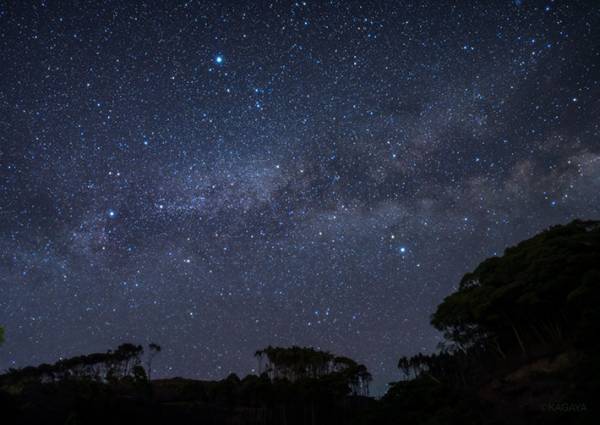 『七夕の夜空』　写真に『７万いいね』　「言葉を失う、美しさ」