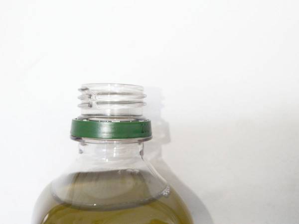 「知らなかった！」　ペットボトルを開けたら「○日以内に飲んで」