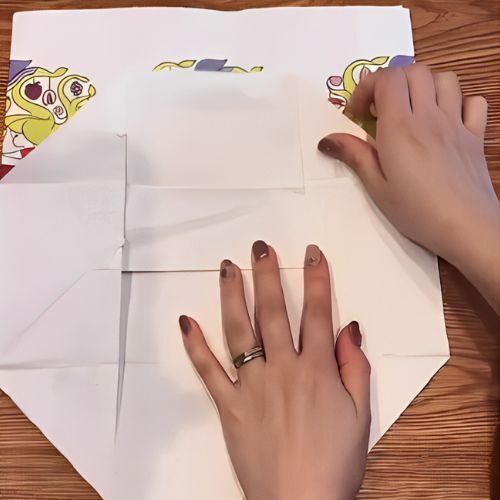 たまりにたまった『紙袋』　思わぬ活用法に「やってよかった」