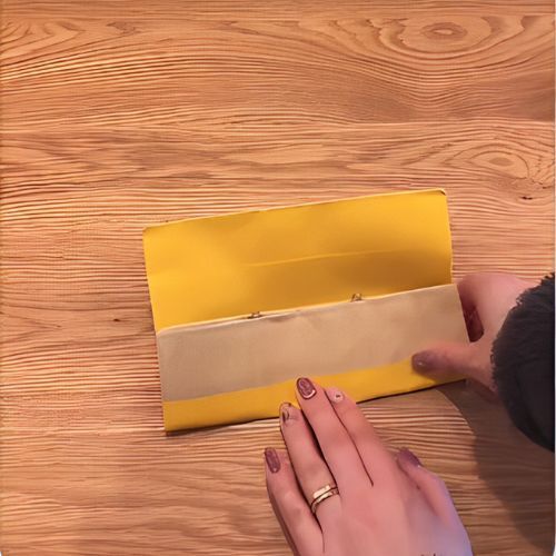 たまりにたまった『紙袋』　思わぬ活用法に「やってよかった」