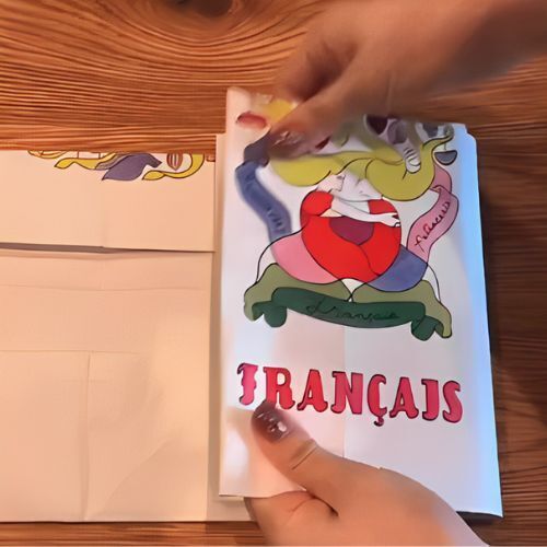 たまりにたまった『紙袋』　思わぬ活用法に「やってよかった」