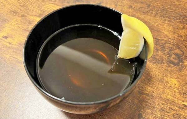 普通のめんつゆ飽きた！　水の代わりにアレで割ると…「夏ずっとやる」