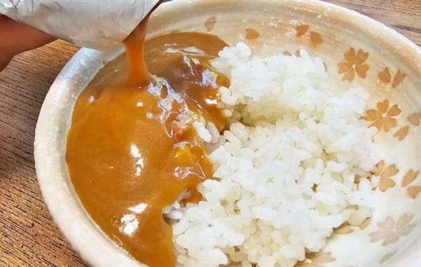 レトルトカレーがおいしくなる裏技に、家族「断然こっち！」