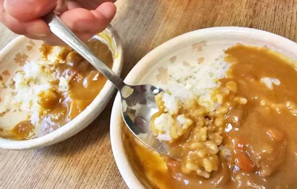 レトルトカレーがおいしくなる裏技に、家族「断然こっち！」