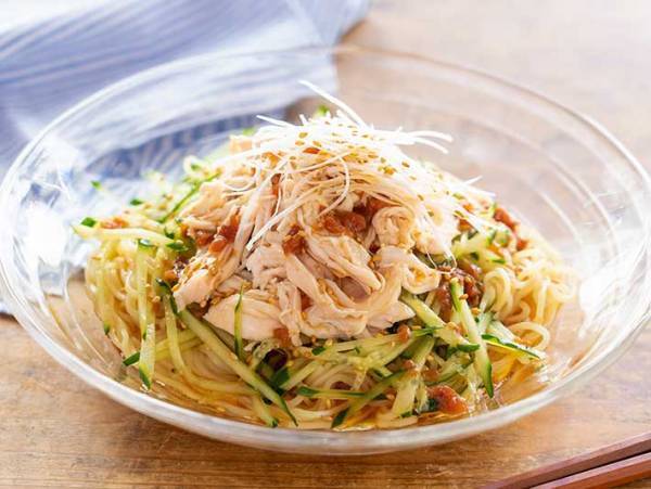 冷やし中華に『アレ』をのせる　レシピに称賛の声！