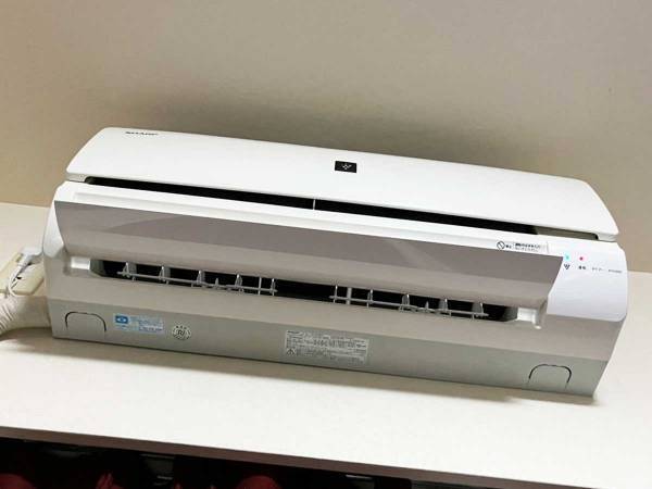 エアコンが「ポコポコ」うるさい…　音を止める方法は？