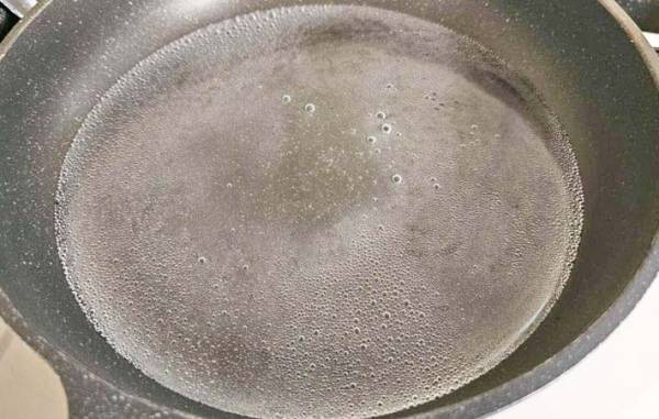 そのまま焼くの待って！　安いウインナーは○○すると…「家族に大好評」