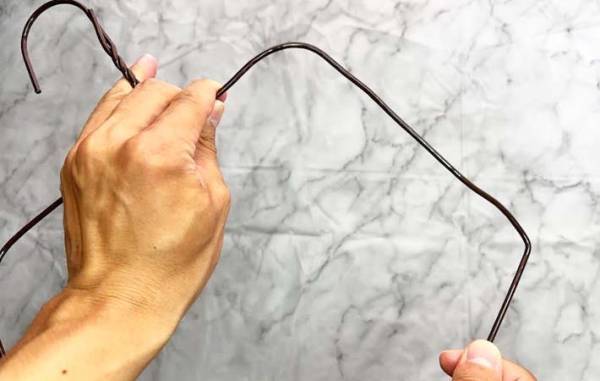 針金ハンガーを伸ばして？　完成したものに「大活躍の予感！」