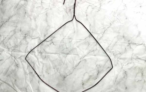 針金ハンガーを伸ばして？　完成したものに「大活躍の予感！」