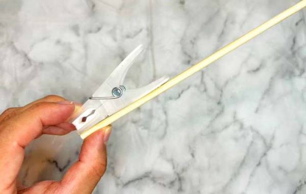 割り箸と洗濯バサミでOK！　バーベキューで忘れがちなアレは…？