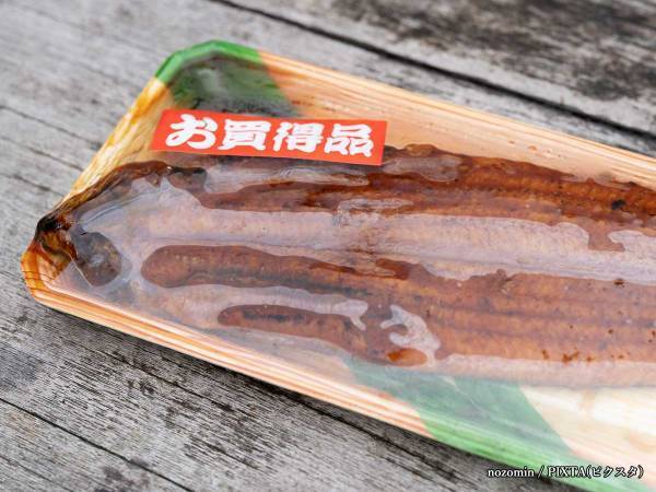 スーパーのうなぎ蒲焼き　タレはうなぎにかけずに…？「知らなかった」「真似する」