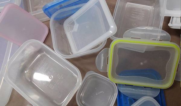 「たくさんあるのに…」　保存容器の悲しみに「マジ分かる」「実家がコレ」
