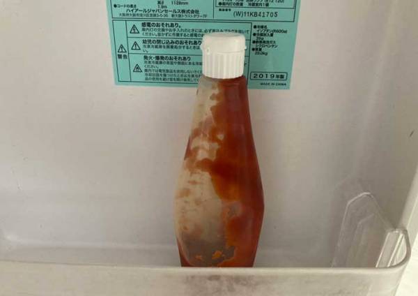 ケチャップは上向きに置くのが正解？　キッコーマンの回答に「勘違いしてた」「そうなんだ！」