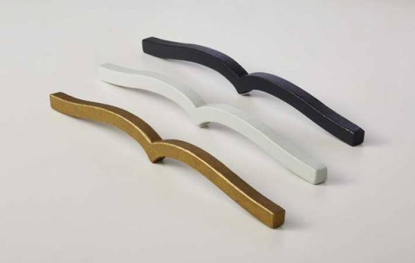 本のページが閉じちゃう…　イライラを解消するアイテムに「天才だな」「めっちゃ便利」