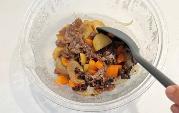 キッコーマンの『レンジで一発！簡単肉じゃが』　味付けに夫がビックリ