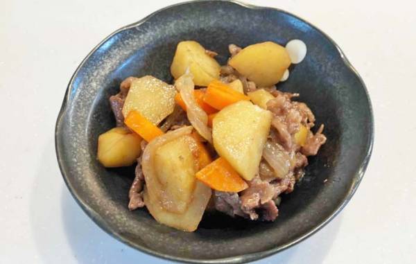 キッコーマンの『レンジで一発！簡単肉じゃが』　味付けに夫がビックリ