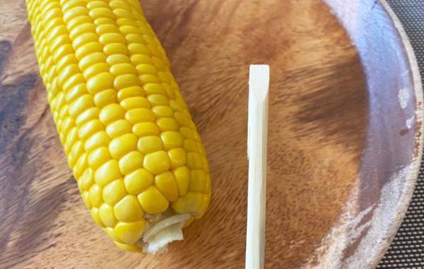 トウモロコシの実は、無料でもらえるアレで取るべし！　「面白いように外れた」