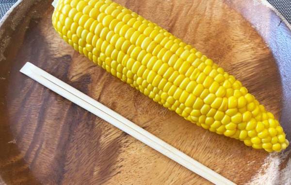 トウモロコシの実は、無料でもらえるアレで取るべし！　「面白いように外れた」