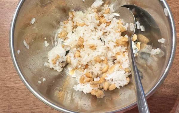 ご飯にあの粉を混ぜると…？　家族が「夏休みは毎日これがいい！」