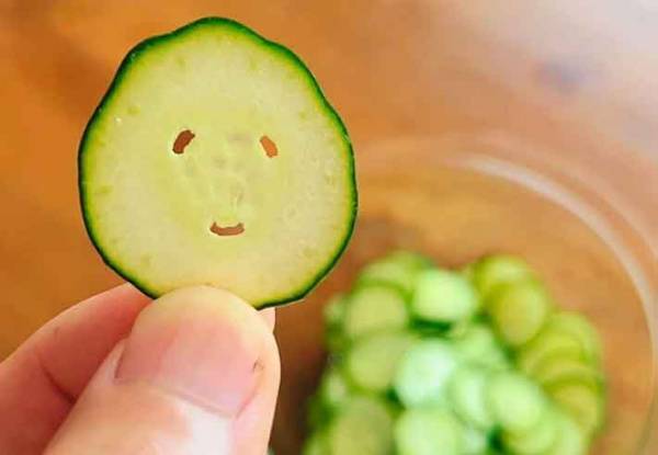 料理研究家がおすすめ！　キュウリの時短レシピに「助かる～」