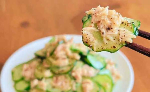 料理研究家がおすすめ！　キュウリの時短レシピに「助かる～」