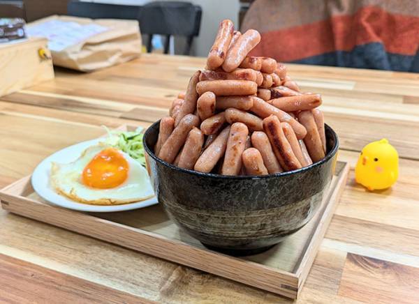 妻「夫よ、飯ができたぞ」　料理の写真に、２万人のお腹が「グーッ！」