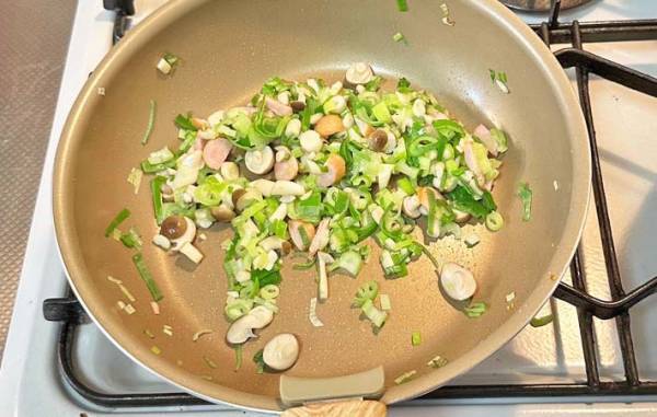 湯を注がない『お茶づけの素』の食べ方？　永谷園のレシピに「味が一発で決まる！」