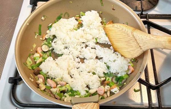 湯を注がない『お茶づけの素』の食べ方？　永谷園のレシピに「味が一発で決まる！」