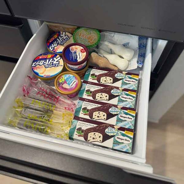 「笑いが止まらない」　冷凍室のアイスに『４万いいね』