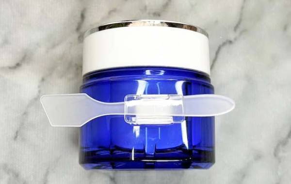 １００均の『コードフック』　アレに貼り付けると…？