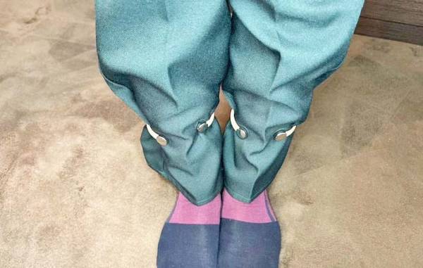 １００均で買った『アームバンド』　思わぬ使い方に「こりゃ話題になるわ」