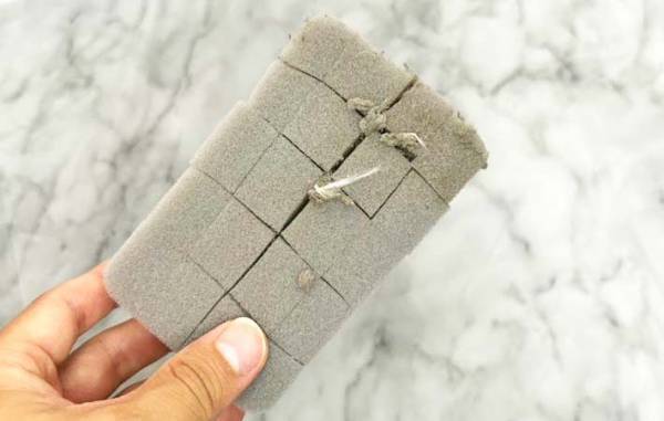 ホコリまみれの扇風機　アレに切り込みを入れると…「やりやすい！」