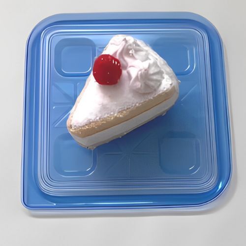 「これは頭いい！」　余ったケーキを崩さずに保存する方法